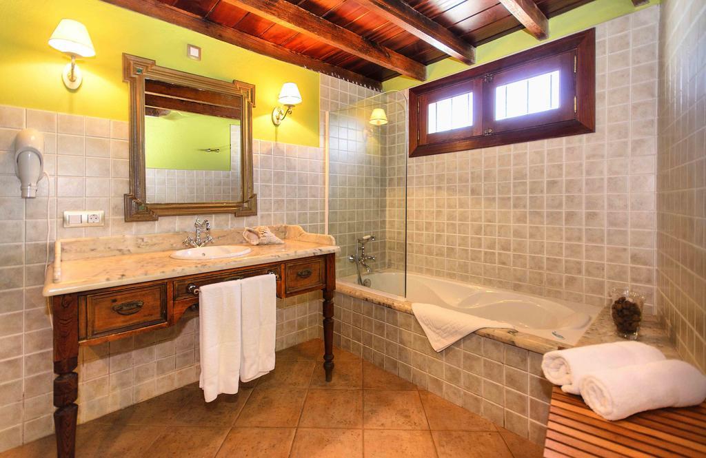 Casa Rural Villa Lola Y Juan Ариа Экстерьер фото
